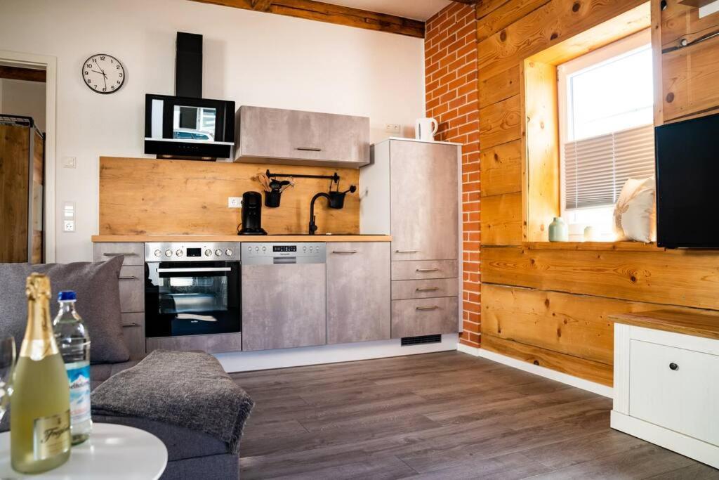 Neu Renoviertes Ferienhaus/Wohnunng Kleine Auszeit Sonnenbühl Kültér fotó